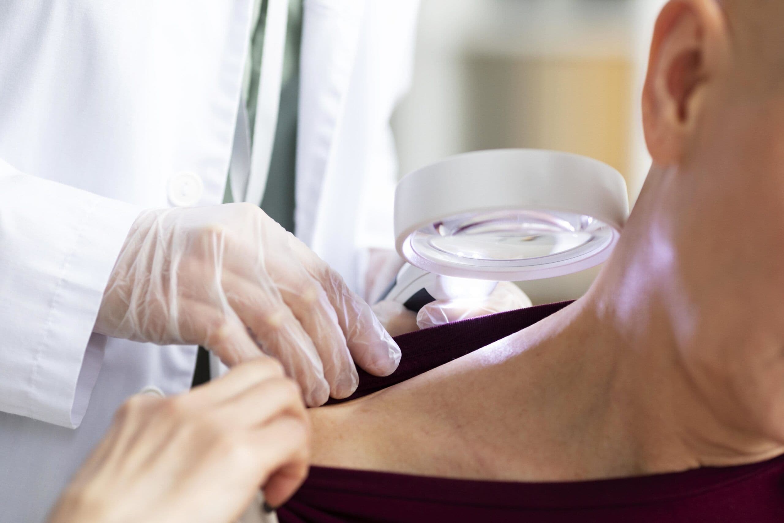 médica dermatologista dra rafaela salvato